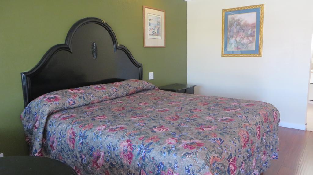 Castaway Motel Orange Luaran gambar